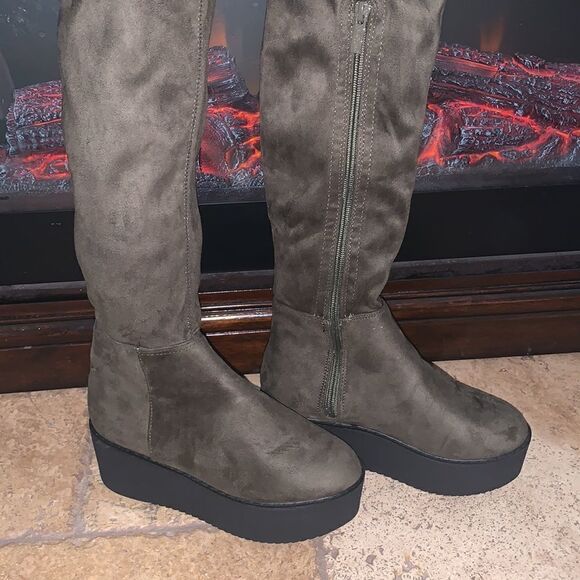 Olive Green Suede Vintage over knee  platform boots - Picture 5 of 6